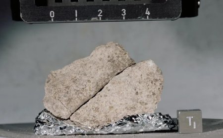 Ay'ı oluşturan çarpışma, "kardeş gezegenimiz" ile mi yaşandı?